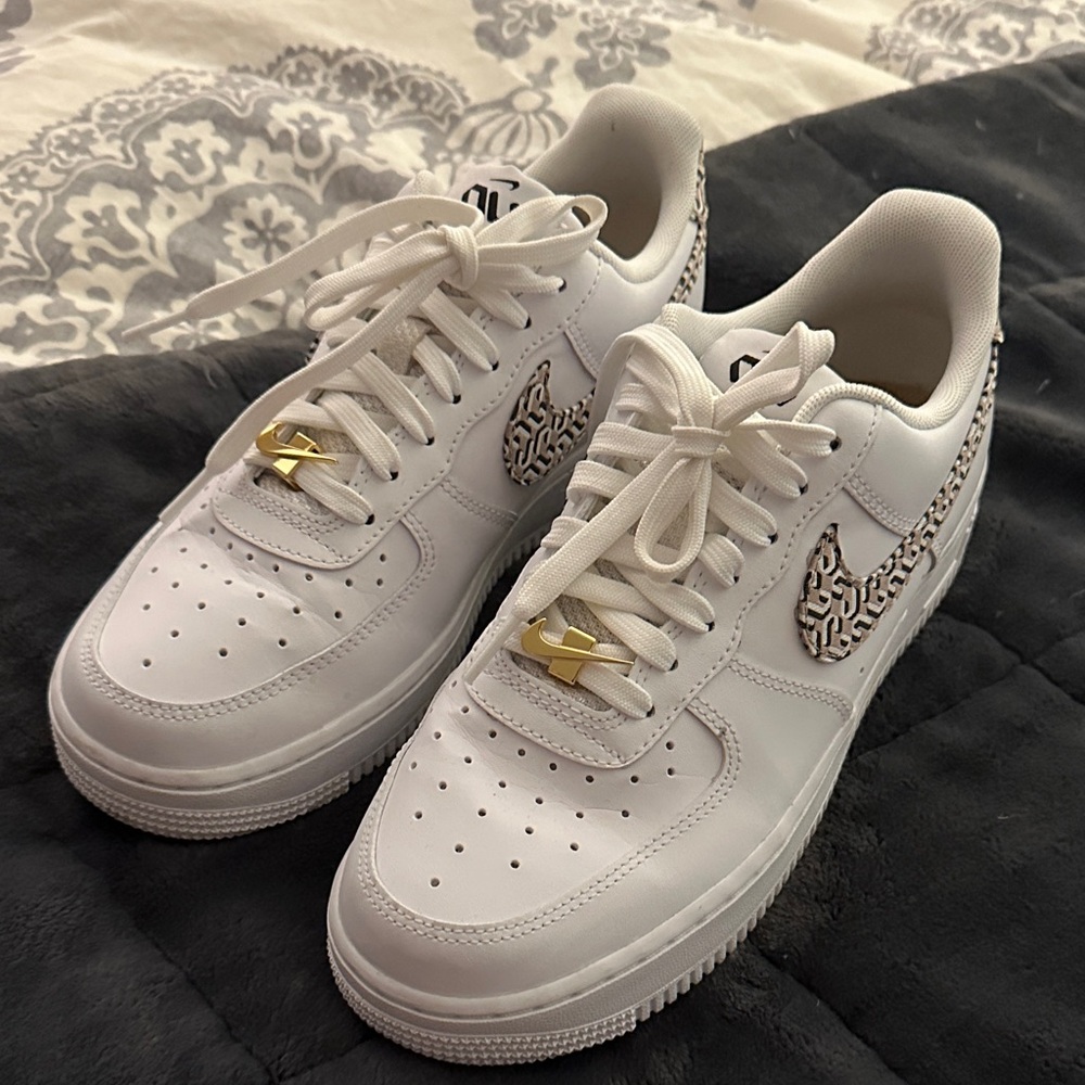 Nike White and Gold Women's Sneakers
